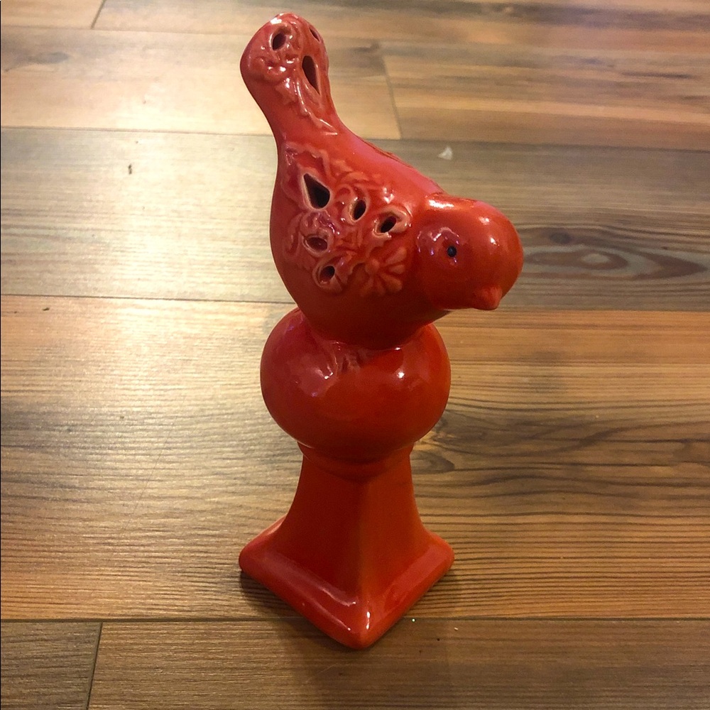 Sale 💚 Petite Coral Ceramic Bird Figurine
